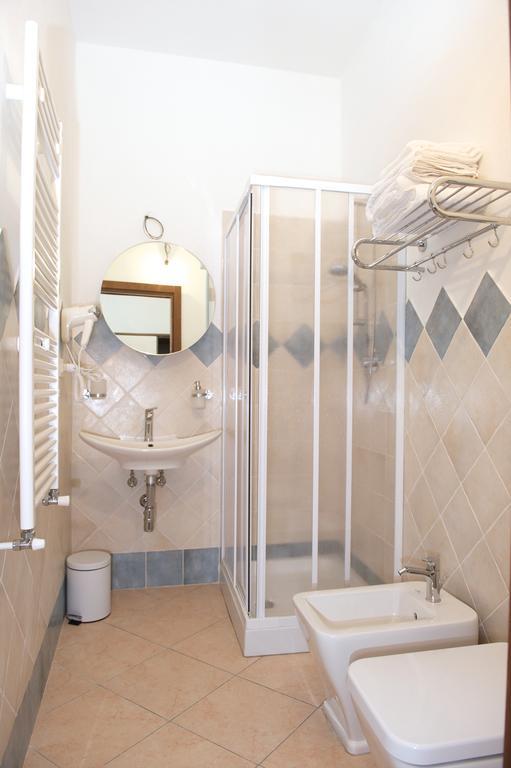 Domo - Guest-House Il Nespolo Fiorito Bed and Breakfast Orosei Εξωτερικό φωτογραφία