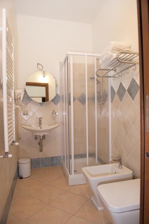 Domo - Guest-House Il Nespolo Fiorito Bed and Breakfast Orosei Εξωτερικό φωτογραφία